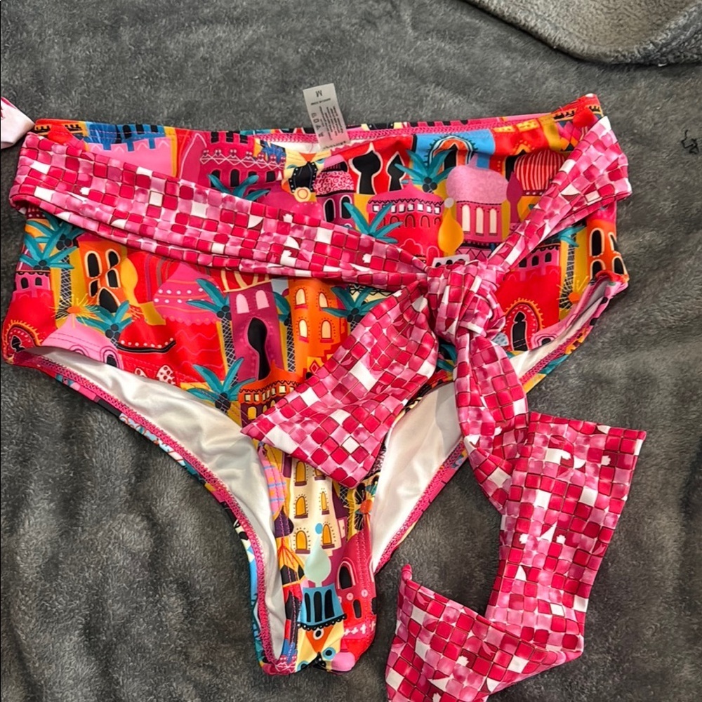 Colorful Patterned Bikini Set - Picture 3 of 9